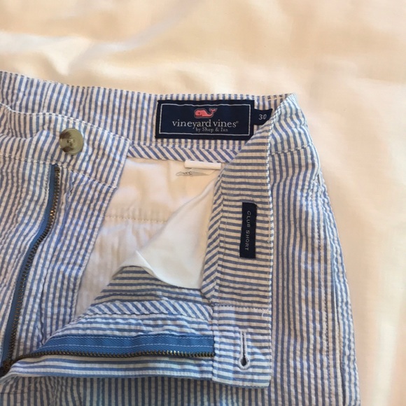 Vineyard Vines Club Shorts - Picture 2 of 2